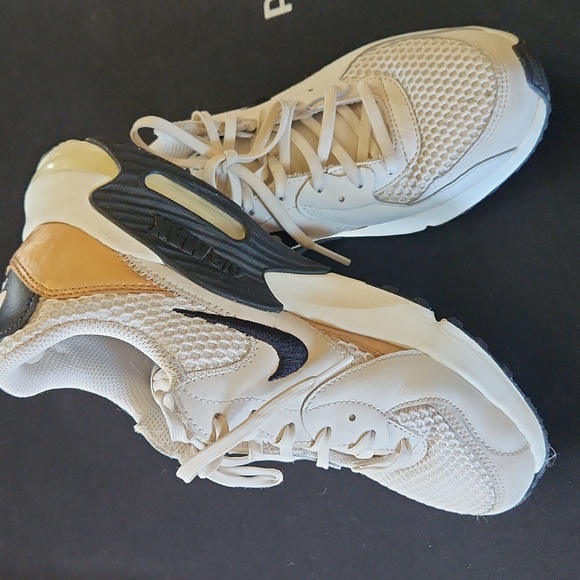 Nike DZ2619 Air Max EXCEE Phantom Metallic Gold/Sail Black Accents W Size 8 - Picture 3 of 16